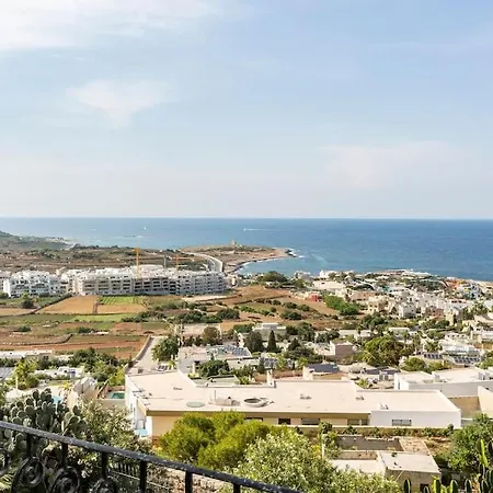 Spectacular With Pool And Tennis Court * Bahar ic-Caghaq