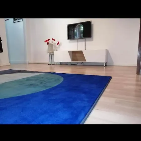 Вилла Spectacular With Pool And Tennis Court