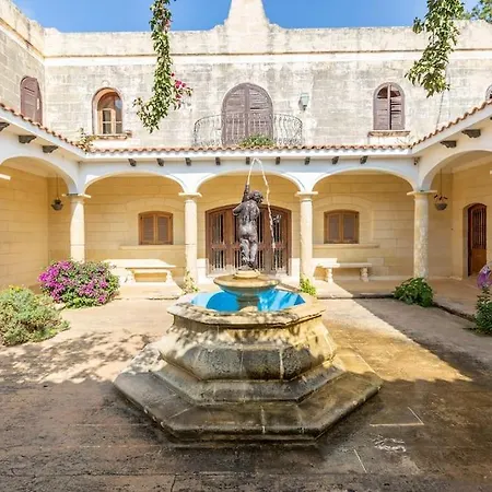 Spectacular With Pool And Tennis Court Bahar ic-Caghaq