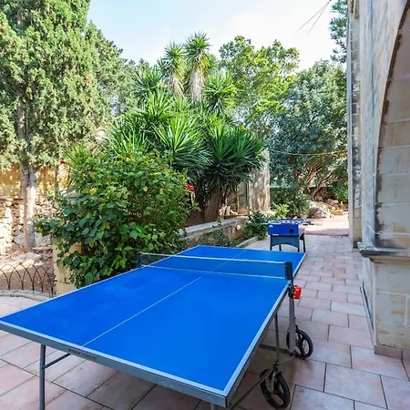 Вилла Spectacular With Pool And Tennis Court