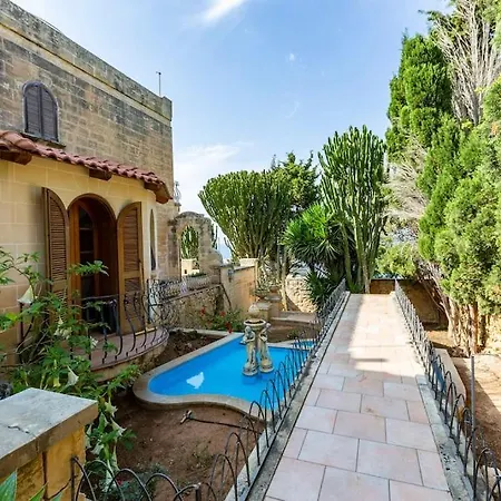 Вилла Spectacular With Pool And Tennis Court Bahar ic-Caghaq