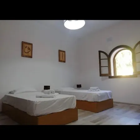 Vila Spectacular With Pool And Tennis Court